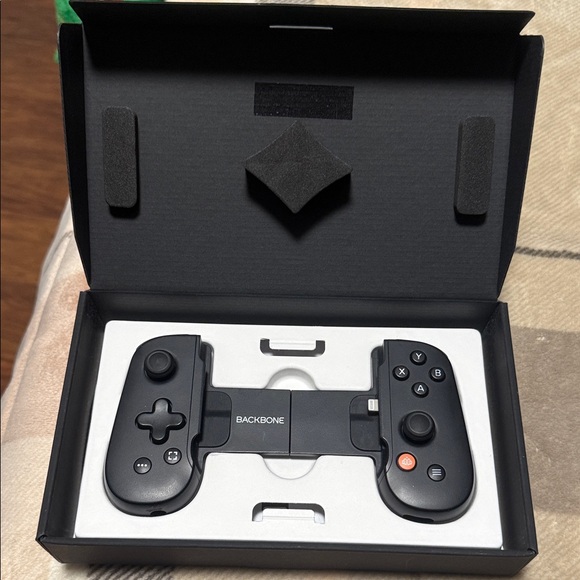 Black Mobile Gaming Controller for iPhone